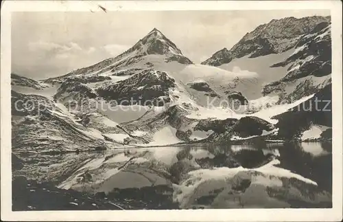 Salzburg Oesterreich Weisssee mit Tauernkogel Bergsee Naturschutzpark Hohe Tauern Kat. Salzburg