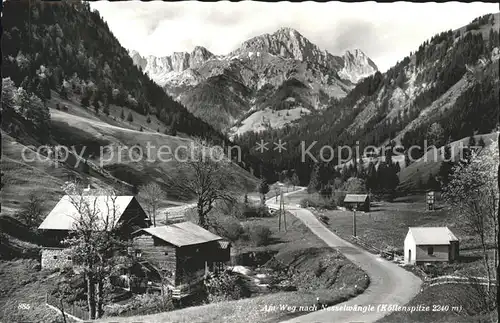 Naesselwaengle Panorama Tannheimer Tal Koellenspitze Allgaeuer Alpen Kat. Oesterreich