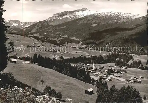 Riezlern Kleinwalsertal Vorarlberg mit Gruenhorn und Steinmandl Gottesackerplateau Kat. Mittelberg