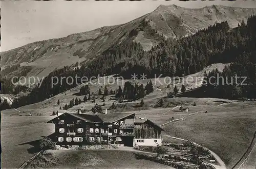 Riezlern Kleinwalsertal Vorarlberg Berg  Skifuehrer Goettlieb Kessler Schlappoltkopf Kat. Mittelberg