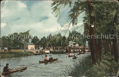 Lipsko Ruderboote auf dem Fluss Kat. Polen