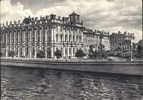 Leningrad St Petersburg Gebaeuder am Fluss Kat. Russische Foederation