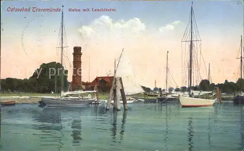 Travemuende Ostseebad Hafen mit Leuchtturm / Luebeck /Luebeck Stadtkreis