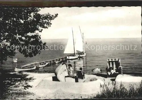 Haffkrug Ostseebad Strand Anlegesteg Segelschiffe