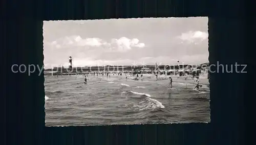 Borkum Nordseebad Suedstrand mit Leuchtturm / Borkum /Leer LKR