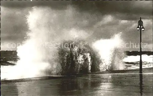 Borkum Nordseebad Sturmflut Brandung / Borkum /Leer LKR