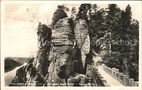 Saechsische Schweiz Elbsandsteingebirge Basteifelsen mit Bruecke Kat. Rathen Sachsen