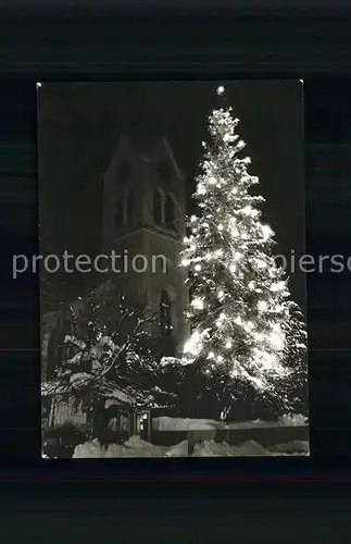 Riezlern Kleinwalsertal Vorarlberg Weihnachtsbaum beleuchtet Kirche Kat. Mittelberg