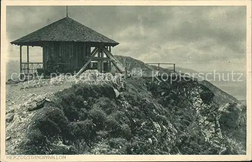 Herzogstandhaus Pavillon gegen Heimgarten und Ebene Bayerische Alpen Kat. Kochel a.See