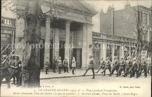 Douai Nord Place du Barlet Parade Militaire Grande Guerre 1. Weltkrieg Kat. Douai