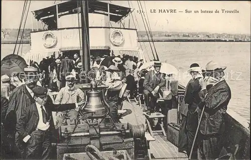 Le Havre Sur un bateau de Trouville Kat. Le Havre