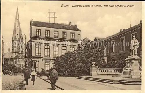 Bonn Rhein Kaiser Wilhelm Denkmal Muensterkirche / Bonn /Bonn Stadtkreis