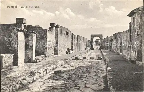 Pompei Via di Mercurio Ruinen Antike Staette