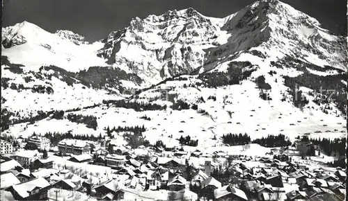 Adelboden Gesamtansicht Wintersportplatz mit Berner Alpen Kat. Adelboden