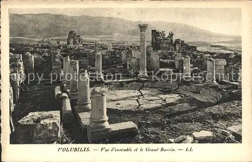Volubilis Vue d ensemble Grand Bassin Ruines romaines Ruinen Antike Staette Kat. Marokko