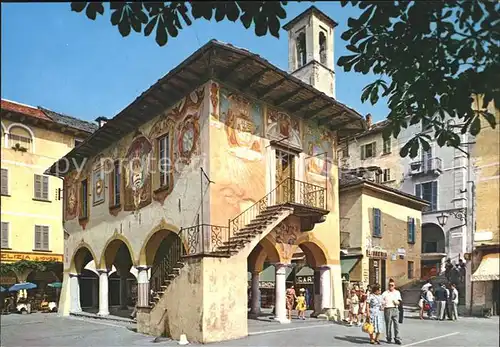 Orta San Giulio Municipio Rathaus Fassadenmalerei