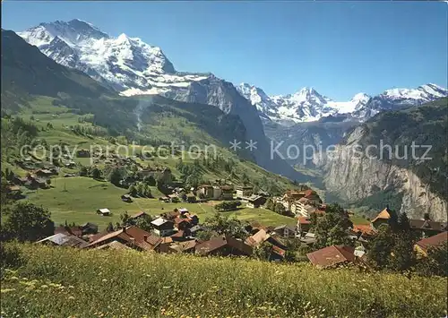 Wengen BE Gesamtansicht mit Alpenpanorama Berner Alpen im Sommer Kat. Wengen