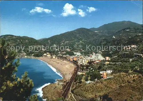 Bonassola Strand Gleis Berge