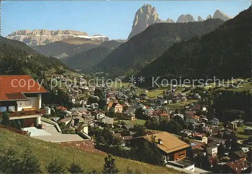 Dolomiten Graden St. Ulrich gegen Langkofel Berge Kat. Italien
