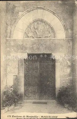 Maguelone Porte de la Cathedrale