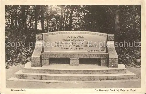 Bloemendaal De Genestet Bank bij Duin en Daal Kat. Niederlande