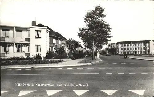 Veendam J. Kazemierstraat met Technische School Kat. Niederlande