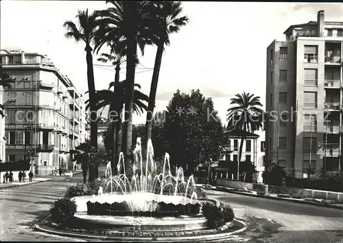 Sanremo Zampilli di Via Roma Springbrunnen Palmen Kat. Italien