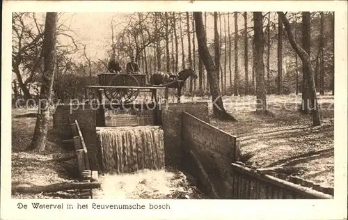 Leuvenum Waterval in het Leuvenumsche bosch Wasserfall Pferdefuhrwerk