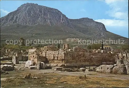 Korinth Corinthe Bema Rostrum der Agora Akrokorinth mit Festung Antike Kat. Peloppones