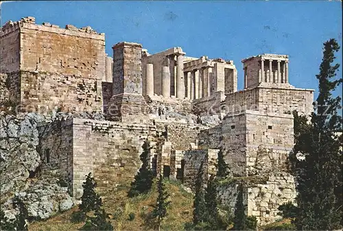 Athenes Athen Propylaeen der Akropolis Kat. Griechenland