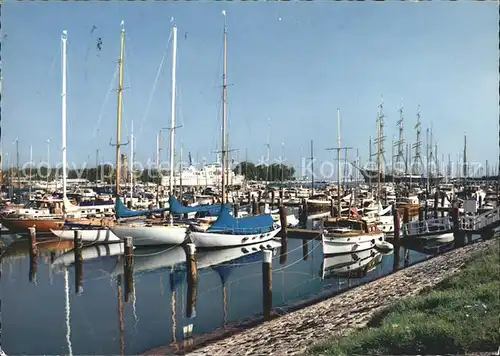 Travemuende Ostseebad Yachthafen Segelschulschiff Passat / Luebeck /Luebeck Stadtkreis