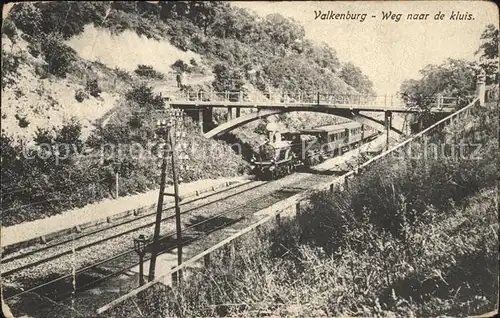 Valkenburg aan de Geul Weg naar de kluis Eisenbahn Bruecke / Valkenburg /Maastricht