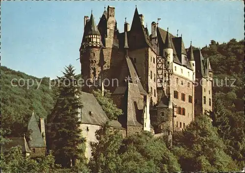 Burg Eltz im Moseltal Kat. Muenstermaifeld