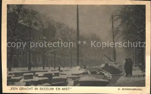 Den Haag Veenkade Een Gracht Sneeuw en Mist Kat. s Gravenhage