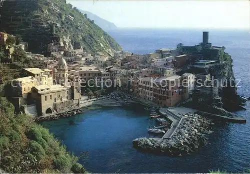 Vernazza Panorama Hafen Kueste Kat. La Spezia