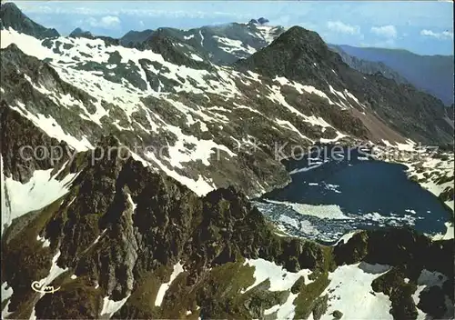 Lac d Artouste Vue aerienne Les Pyrenees Kat. Region Aquitaine