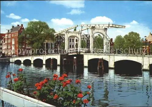 Amsterdam Niederlande Magere Brug Ziehbruecke Kat. Amsterdam