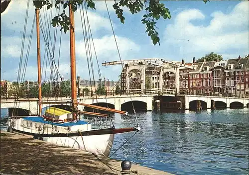 Amsterdam Niederlande Magere Bruecke Amstel Kat. Amsterdam