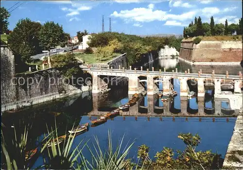 Peschiera Mauern der alten Festung Kat. Lago di Garda Italien