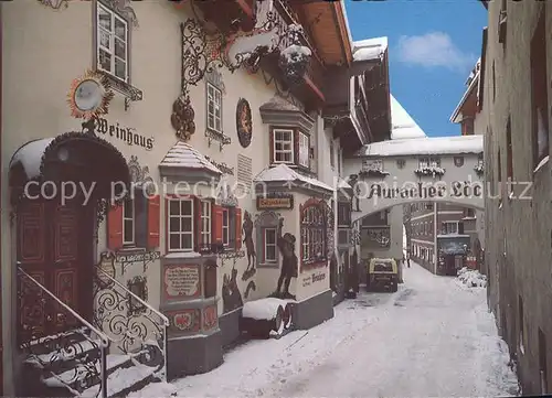 Kufstein Tirol Roemerhofgasse mit Batzenhaeusl und Auracher Loechl Kat. Kufstein