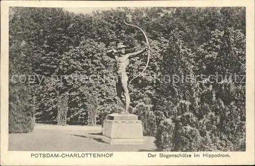 Potsdam Charlottenhof Bogenschuetze im Hippodrom Skulptur Kat. Potsdam