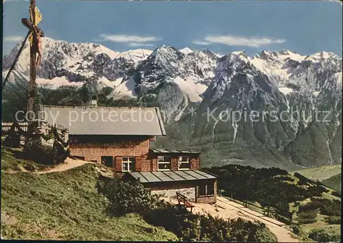 Wankhaus gegen Karwendel Kreuz Gebirgspanorama Kat. Garmisch Partenkirchen
