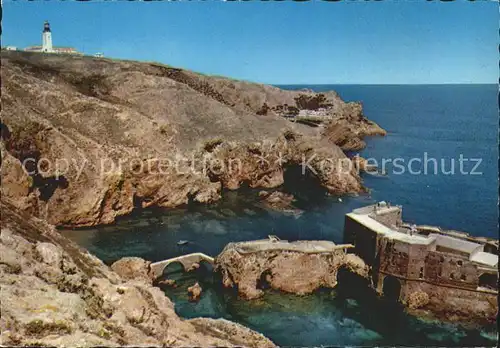 Peniche Ilha das Berlengas Insel Kueste Leuchtturm Festung