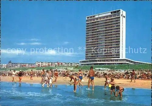 Zandvoort Holland Strand met Bouwes Palace / Zandvoort /