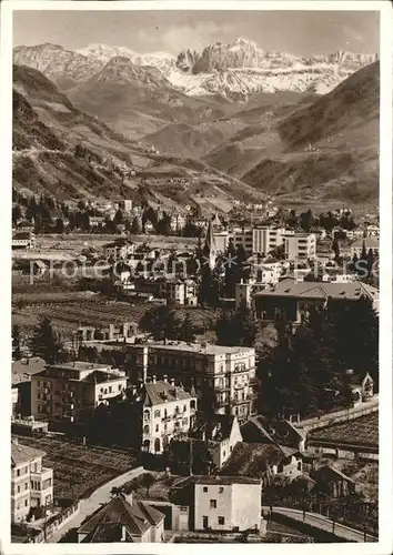 Gries Quirein Bozen mit Rosengarten / Bozen /Trentino Suedtirol