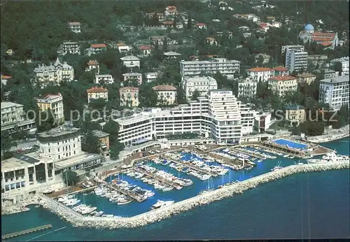 Opatija Istrien Fliegeraufnahme Hotel Admiral mit Hafen