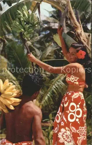 Tahiti Polynesien Gathering Fruit Kat. Ozeanien