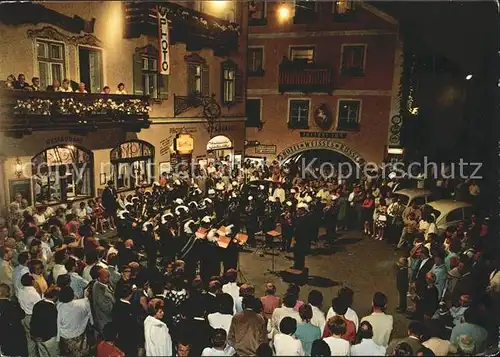 St Wolfgang Wolfgangsee Platzkonzert am Weissen Roessl Kat. St. Wolfgang im Salzkammergut