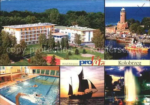 Kolobrzeg Polen Hotel Zdrojowy Schwimmbad Segelschiff Leuchtfontaene Leuchtturm Kat. Kolberg Pommern