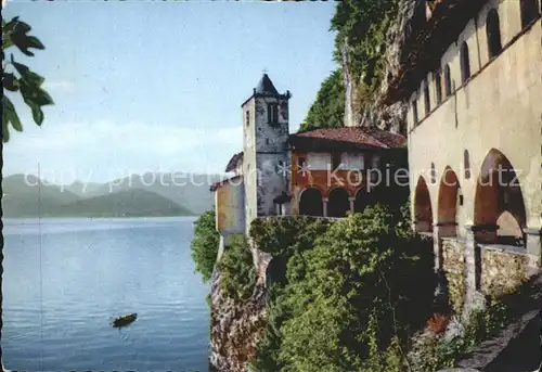 Lago Maggiore Kirche von Sankt Catherina vom Sasso Kat. Italien